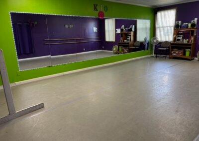 studio 2